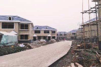 建設(shè)中的江洲墟場安置小區(qū)。